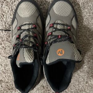 Merrell Gray and Black Athletic Shoes